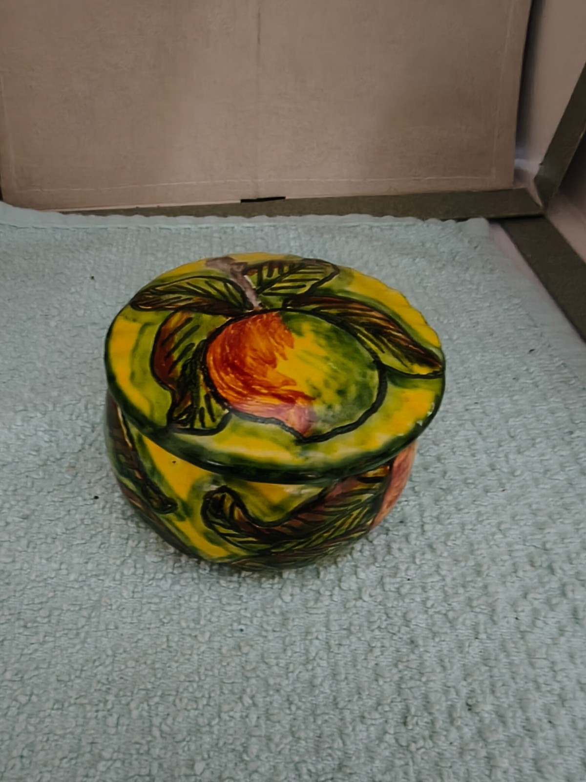 MEXICAN TALAVERA HAND PAINTED POTTERY TRINKET BOX