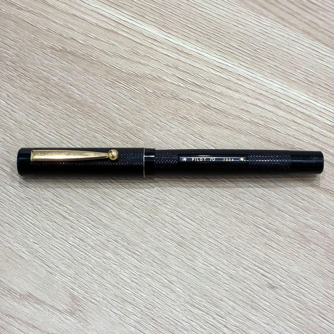 Excellent Pilot 70 Limited Edition MF 14K Gold Fountain Pen Japan