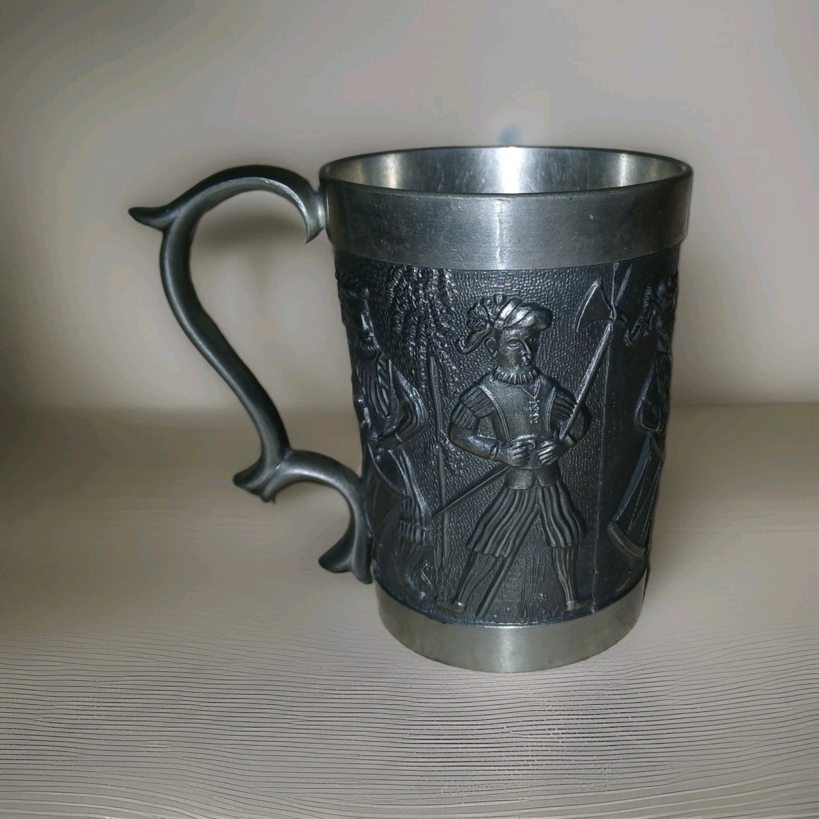 VINTAGE MULLINGAR PEWTER IRELAND MEDIEVAL TANKARD STEIN  