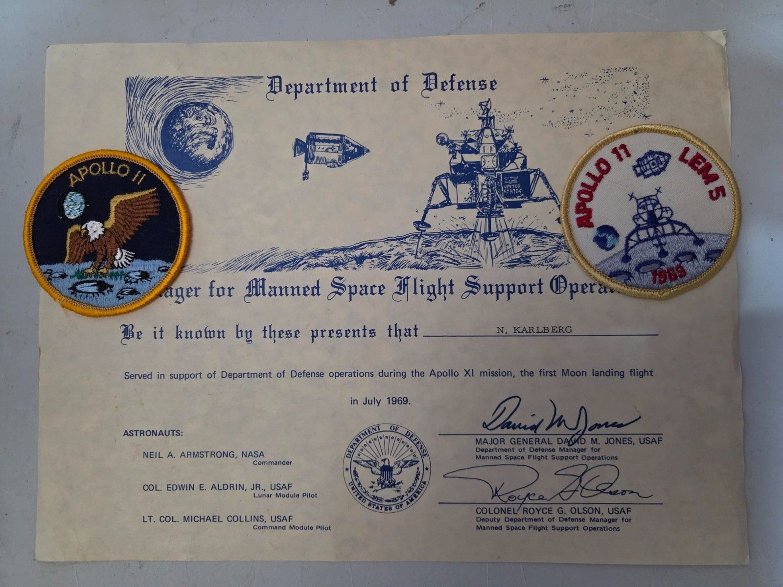 Vintage 1969 NASA Apollo 11 DoD Commendation Certificate and Patches