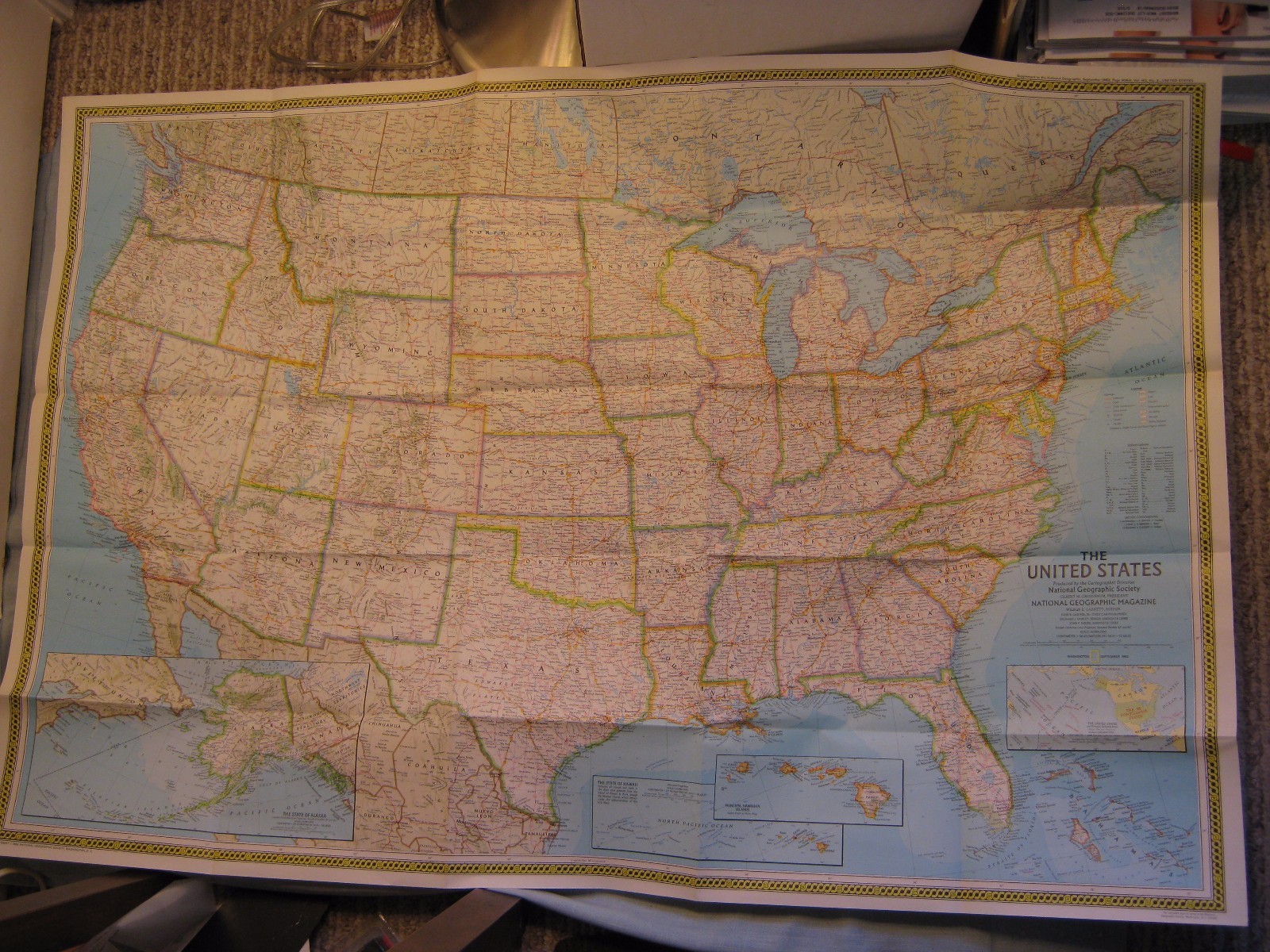 THE UNITED STATES + AMERICA\'S FEDERAL LANDS MAP National Geographic Sept. 1982
