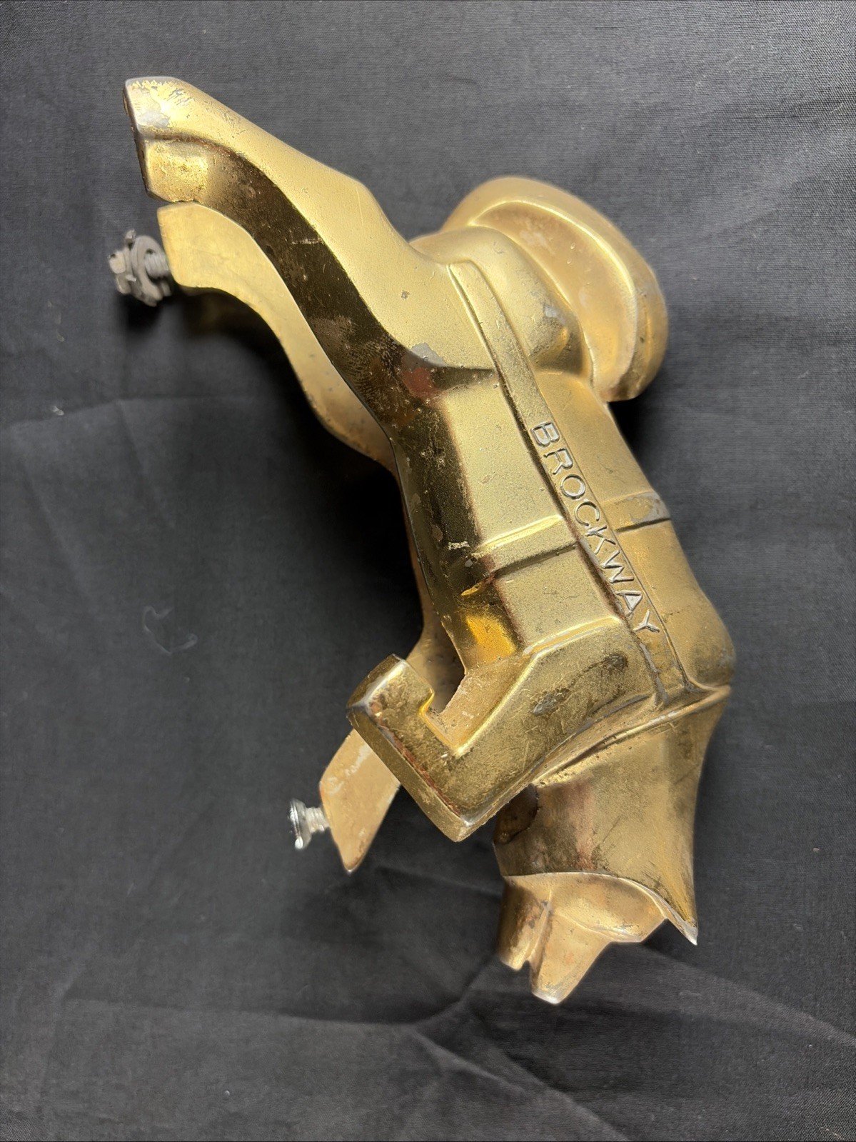 BROCKWAY SEMI TRUCK GILT BRONZE HUSKEY SLED DOG MASCOT HOOD ORNAMENT VG