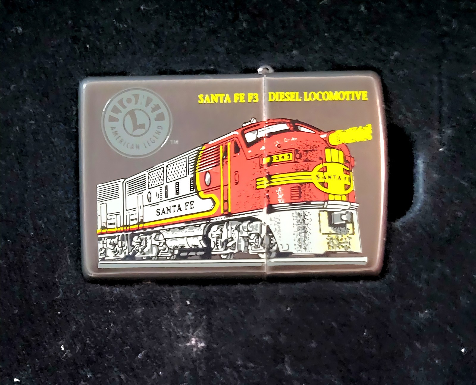 Vtg ZIPPO Lionel Santa Fe F3 Diesel Locomotive Lighter 1998 w/Tin NEW & SEALED