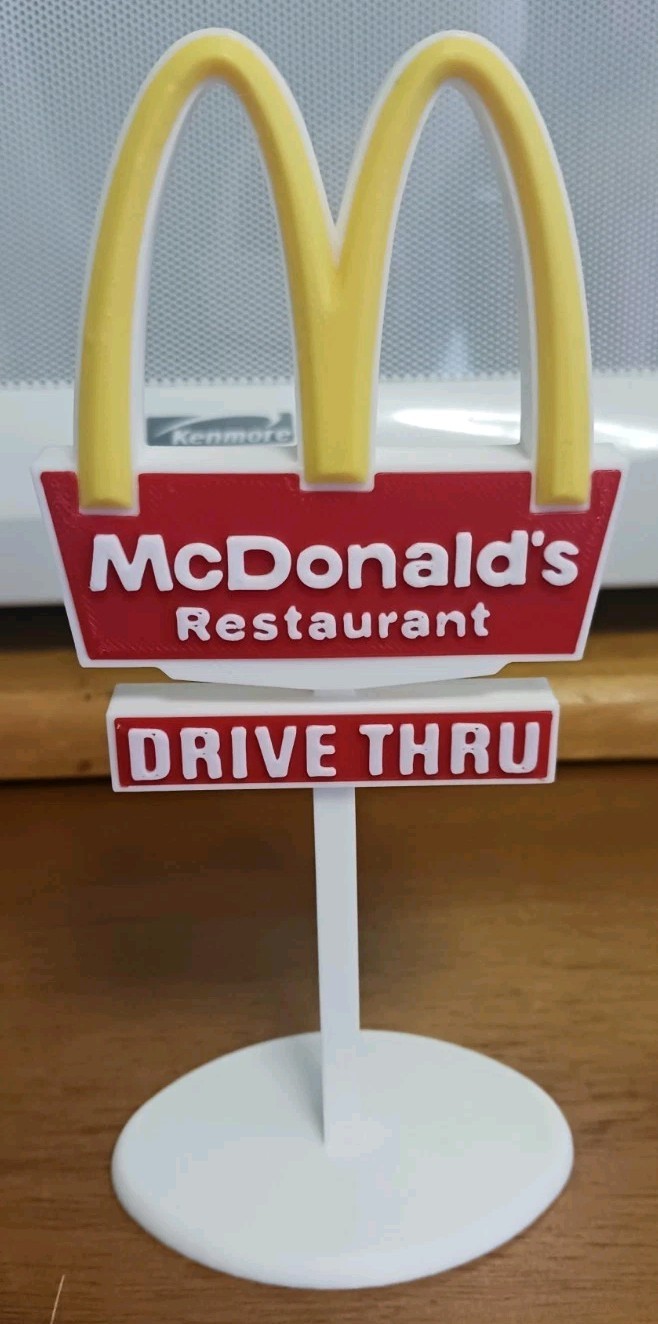 McDonalds Sign. 3d Printed Vintage Replica of the Brooklyn NY Sign 80s-90s