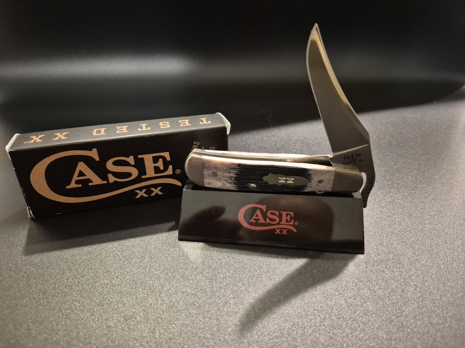 CASE XX PURPLE BARNBOARD JIG RUSSLOCK