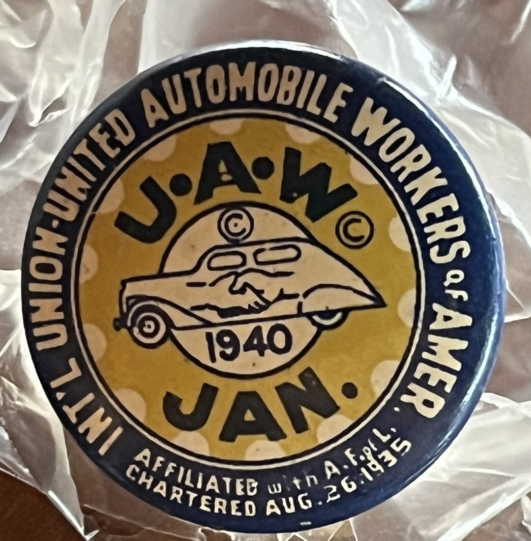 UAW United Automobile Workers of America Dues Paid Jan 1940 Pin Button Ex +