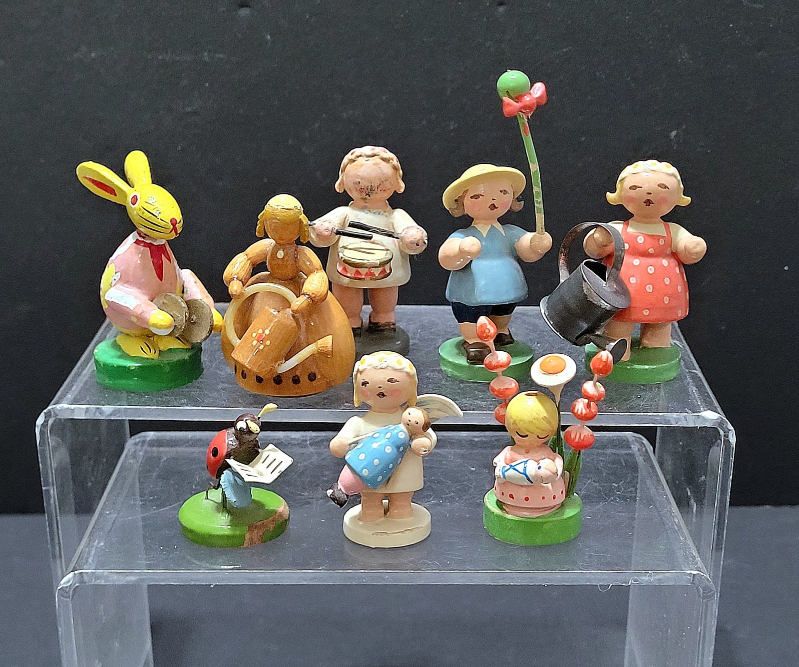 8 Vintage ERZGEBIRGE HERGESTELLT GERMANY  Wooden FIGURINES LOT