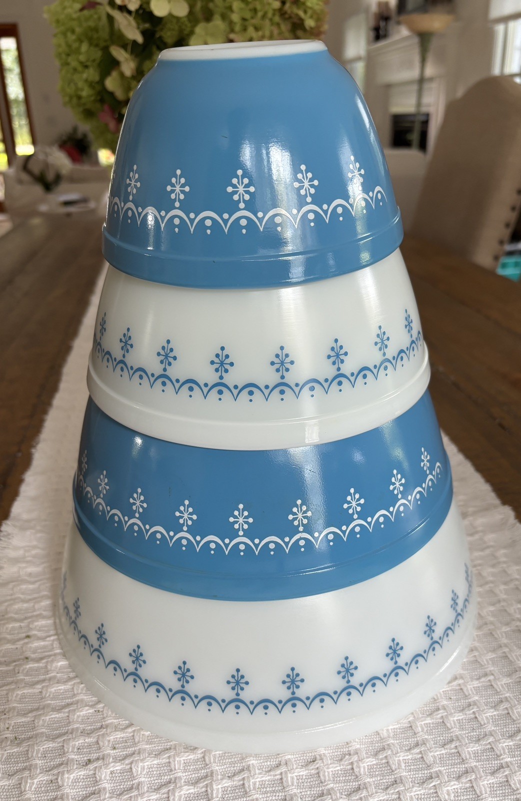 Vintage Pyrex Snowflake Blue Set of 4 Mixing Bowls 401 402 493 404 MCM