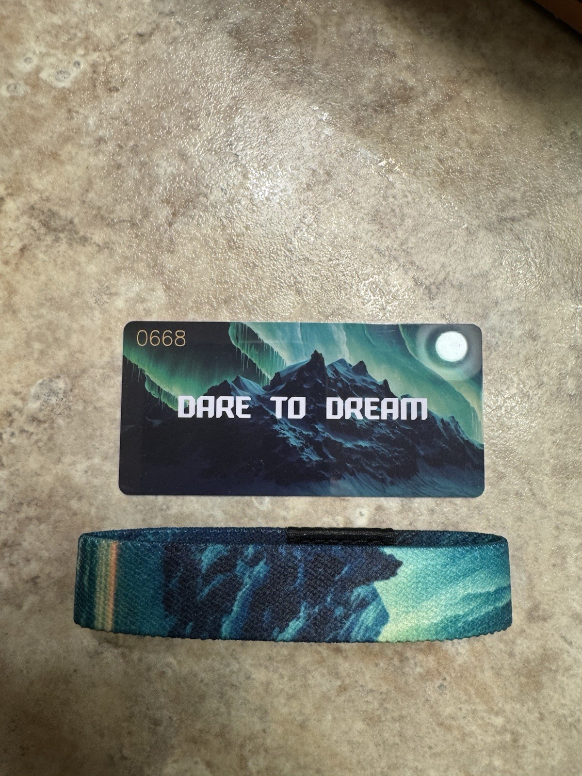 RARE ZOX **DARE TO DREAM** SILVER Single Med Wristband w/Card #668 New