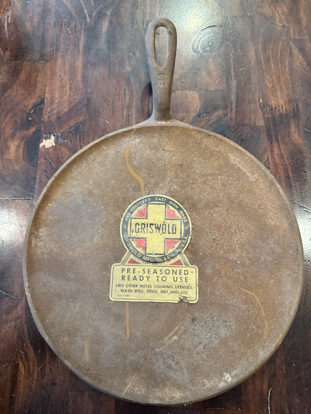 Griswold Cast Iron Number 9 Griddle With Original OEM Sticker.