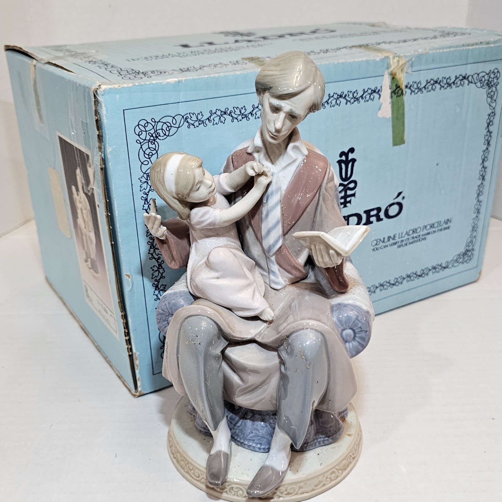  Lladro DADDY'S GIRL Figurine 5584 Porcelain Vintage IN BOX  Reading Book **SEE