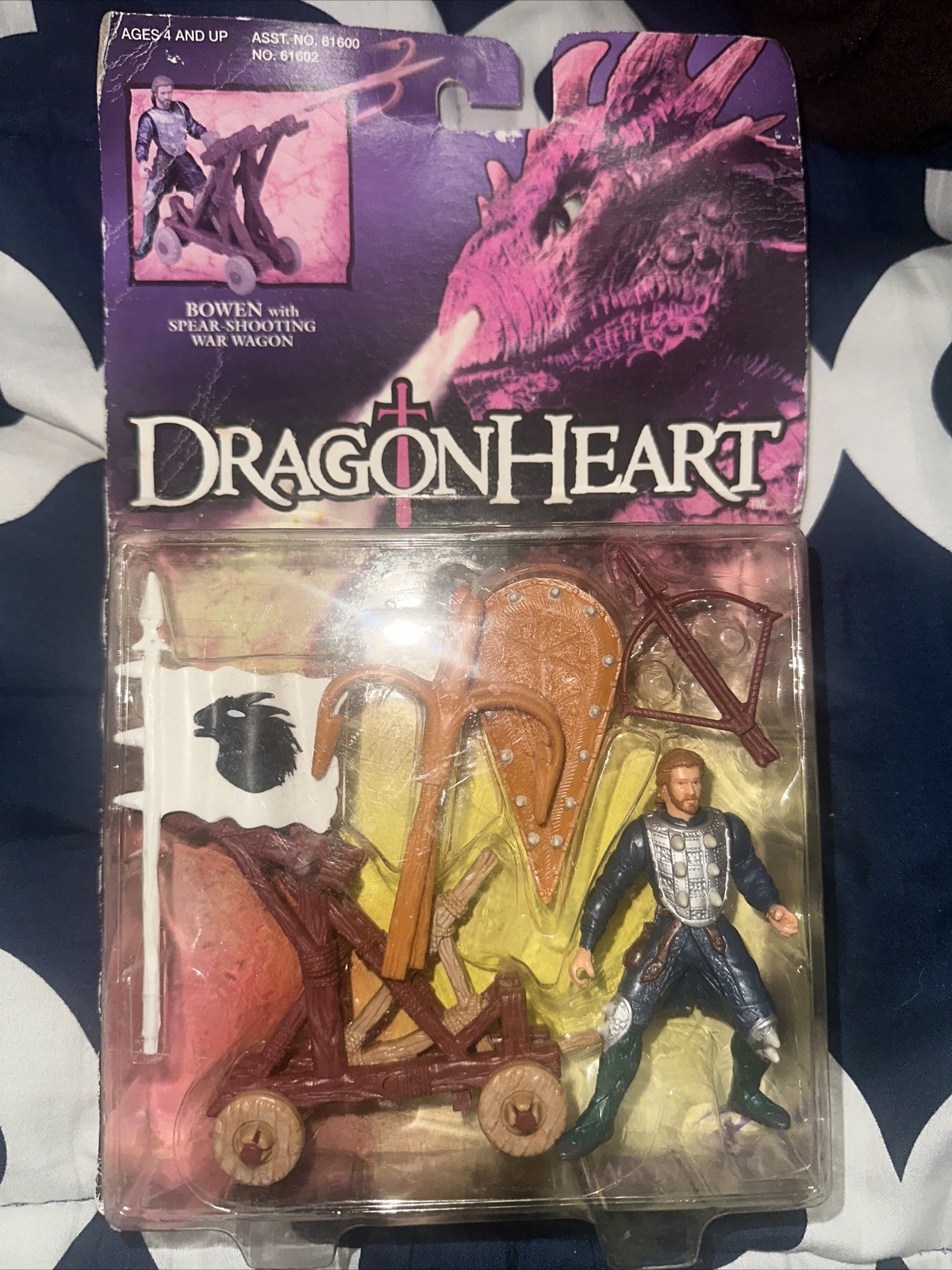 DragonHeart 1995 Bowen With Spear & War Wagon Toy Figurine-Sealed
