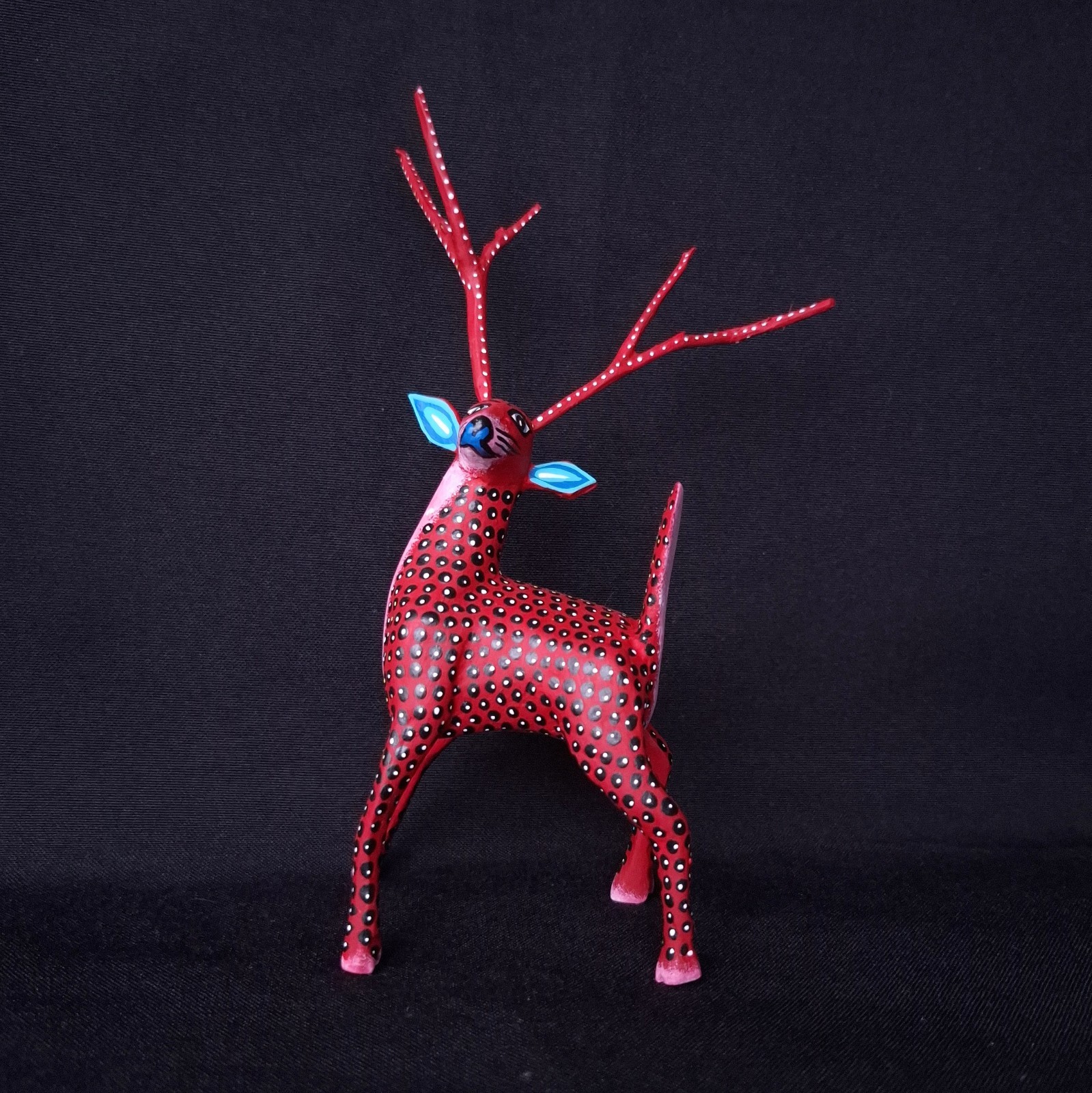 GORGEOUS OAXACAN WOOD CARVING DEER ALEBRIJE. MEXICAN FOLK ART.