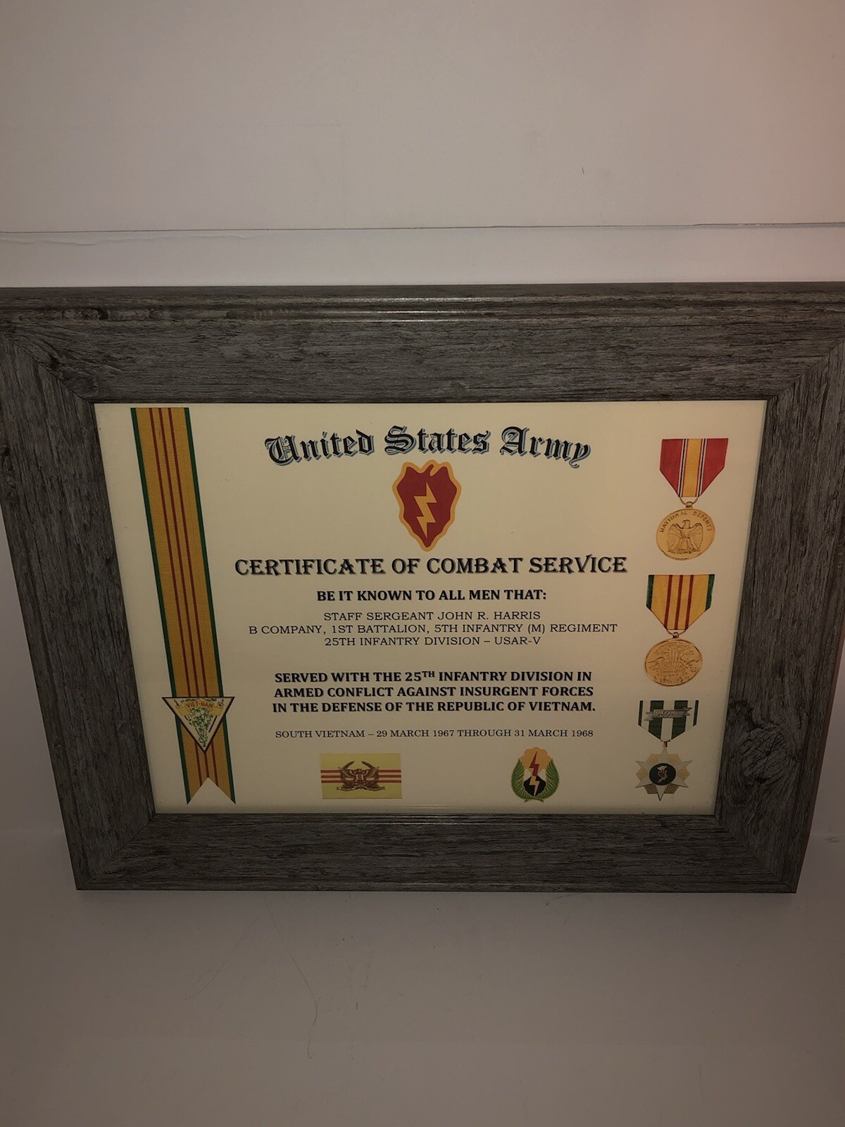 25TH INFANTRY DIVISION [VIETNAM] CERTIFICATE OF COMBAT SERVICE / Commemorative