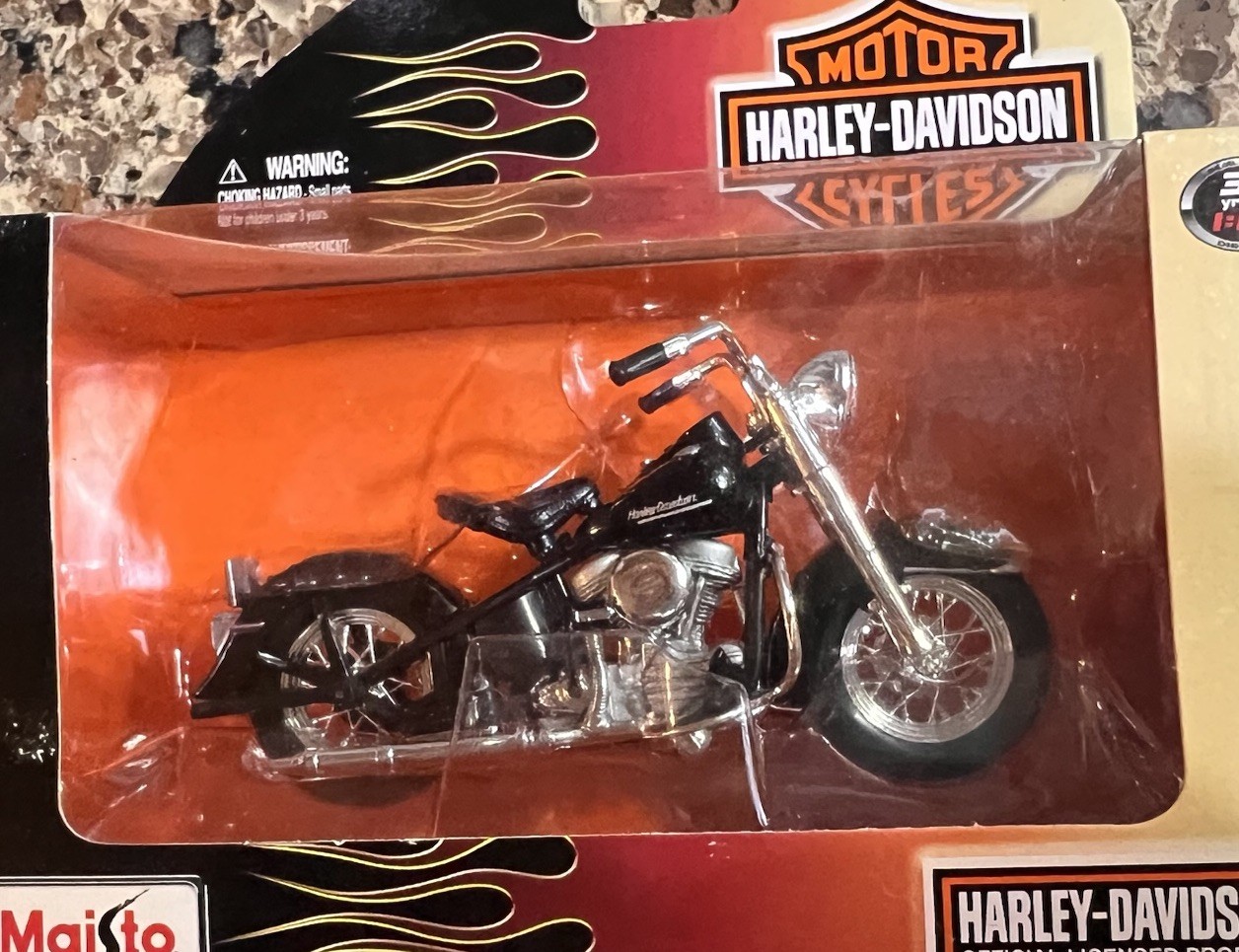 Maisto 1:18 Harley Davidson Motorcycle Diecast (1998)