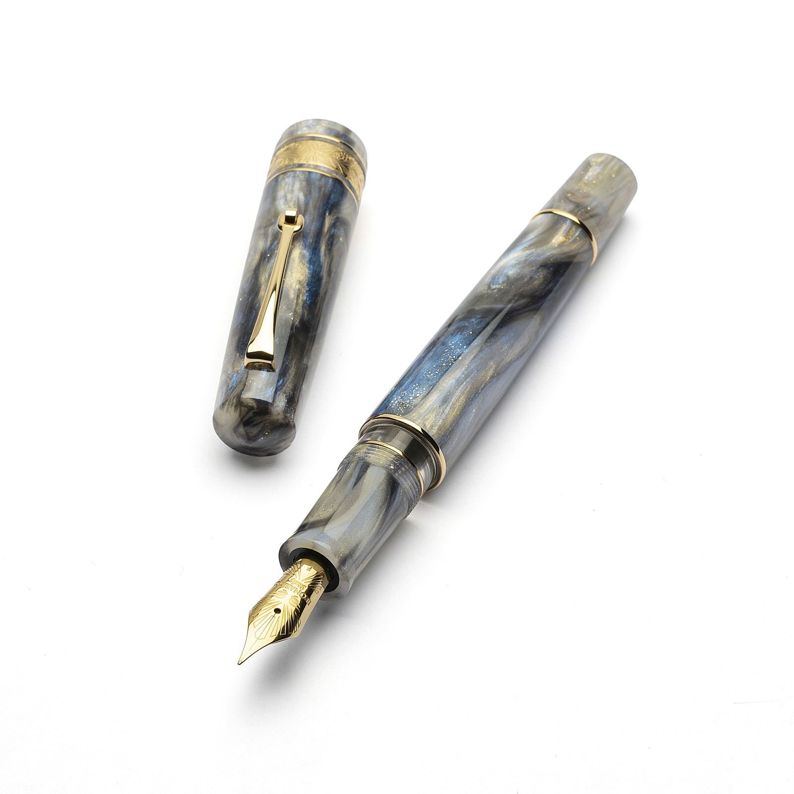 Leonardo Momento Zero Grande 2.0 Fountain Pen in Orchidea Blue, GT. 6 Elastic EF