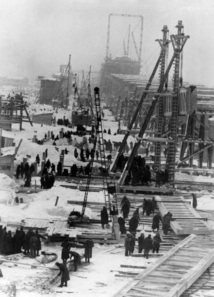 Units Enemy army are engaged building great bridge over River Dnie- WWII Photo