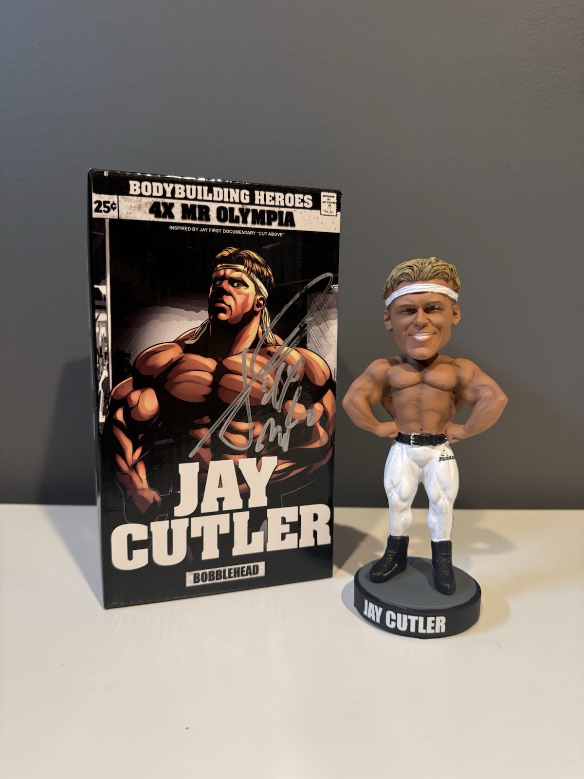Jay Cutler Bodybuilder Bobblehead #268/500 - Autographed / Signed Box - *RARE*