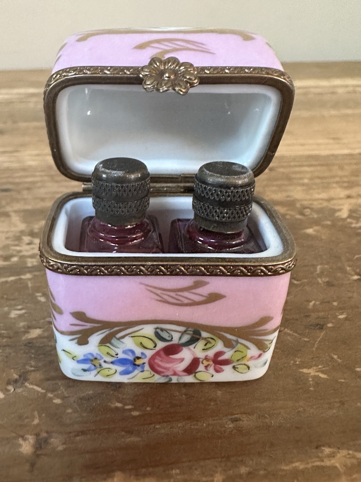 Limoges VTG 90’s Porcelain Hinged Trinket Box 2 Perfume Bottles Hand Painted