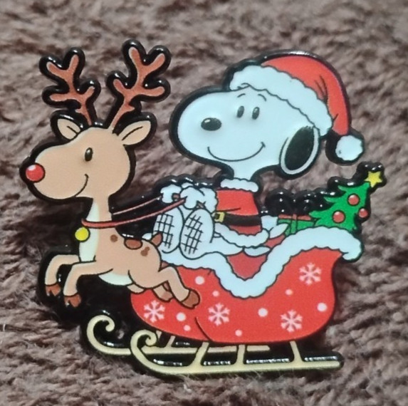 SNOOPY PIN - enamel set lapel lot peanuts brooch Christmas SAVE 20% ON 2+ PINS 