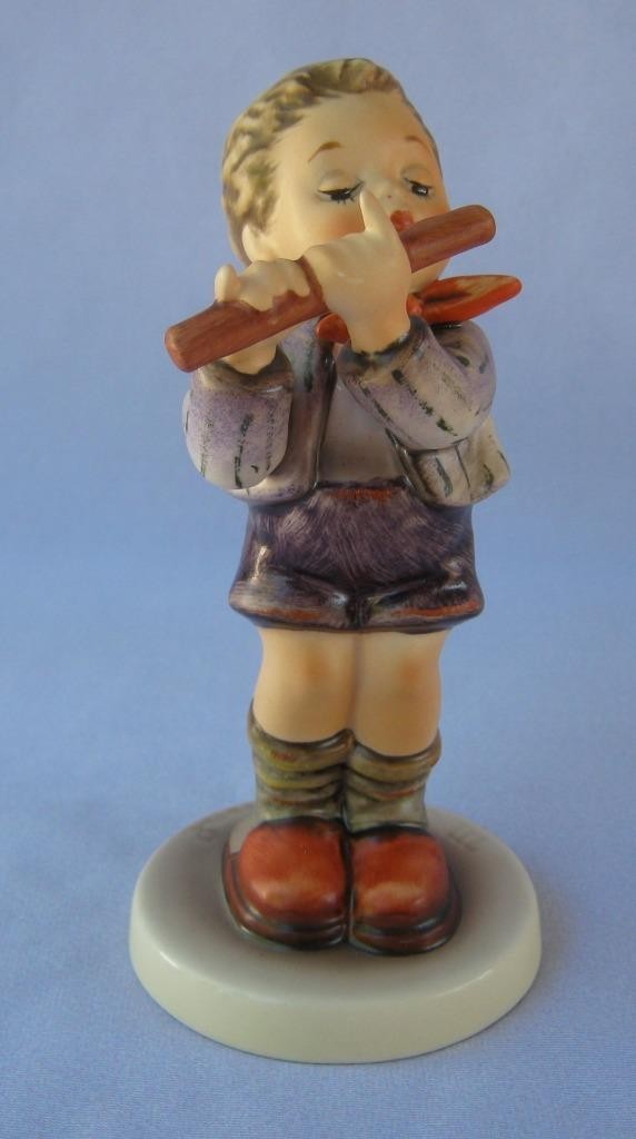M I Hummel Goebel MORNING CONCERT Porcelain Figurine Germany Mold No 447 TMK 7