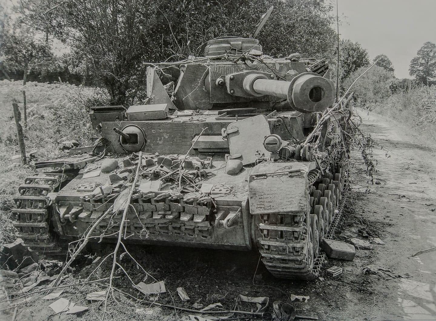 WW2 WWII Photo Abandoned German Panzer IV Tank Normandy 1944 World War Two 4216
