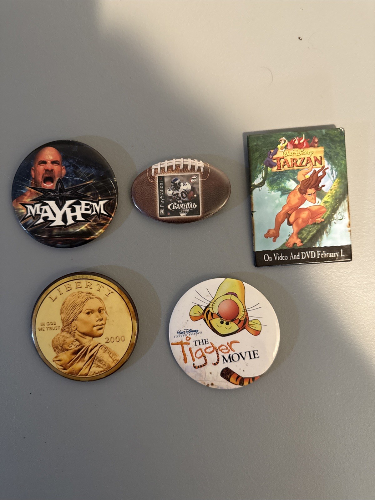 Lot Of Vintage Buttons/Pins WWF, PlayStation, Walt Disney, Liberty