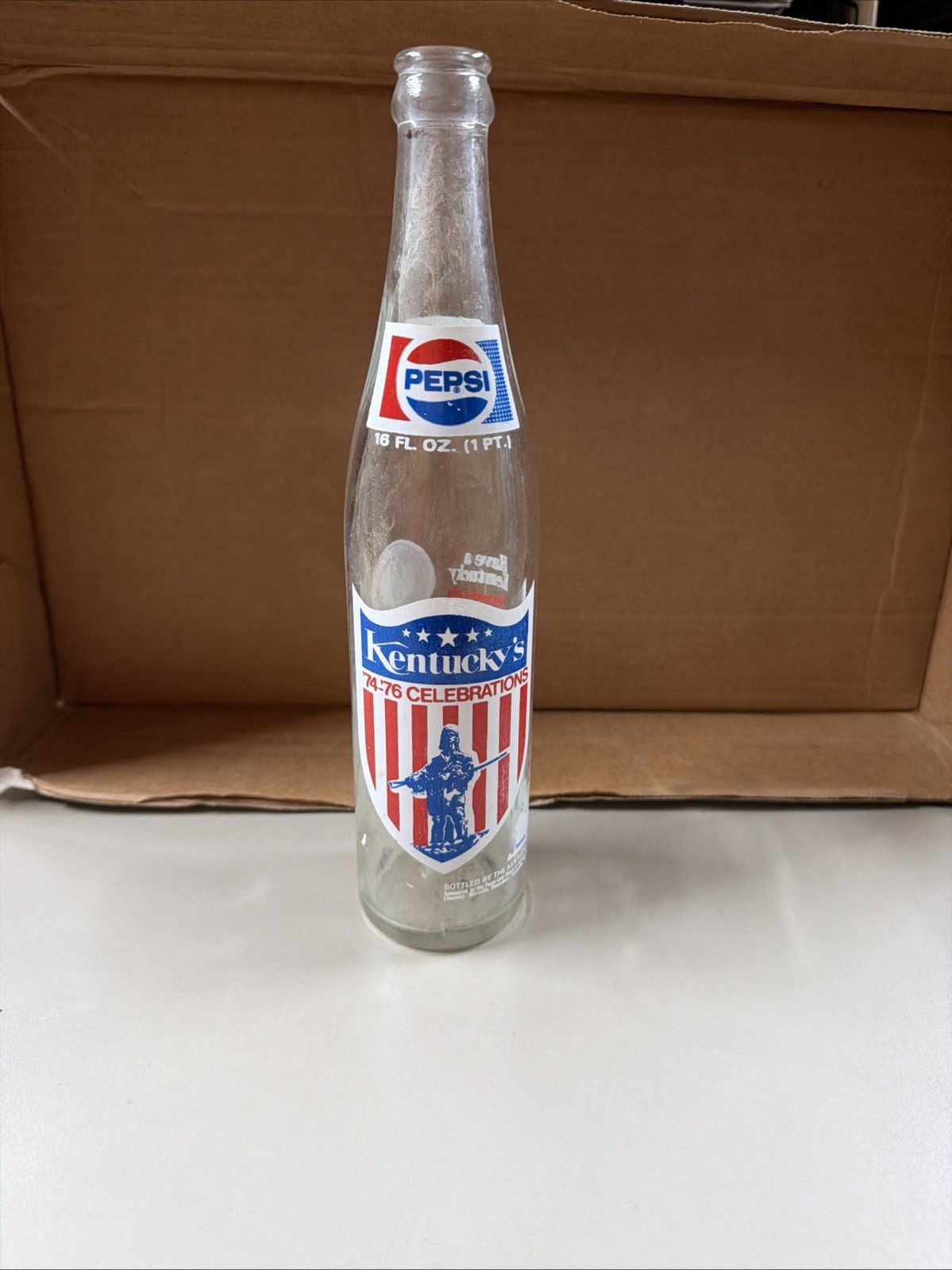 PEPSI BOTTLE Vintage Empty Bicentennial Kentucky Patriotic \'74-\'76/F15B