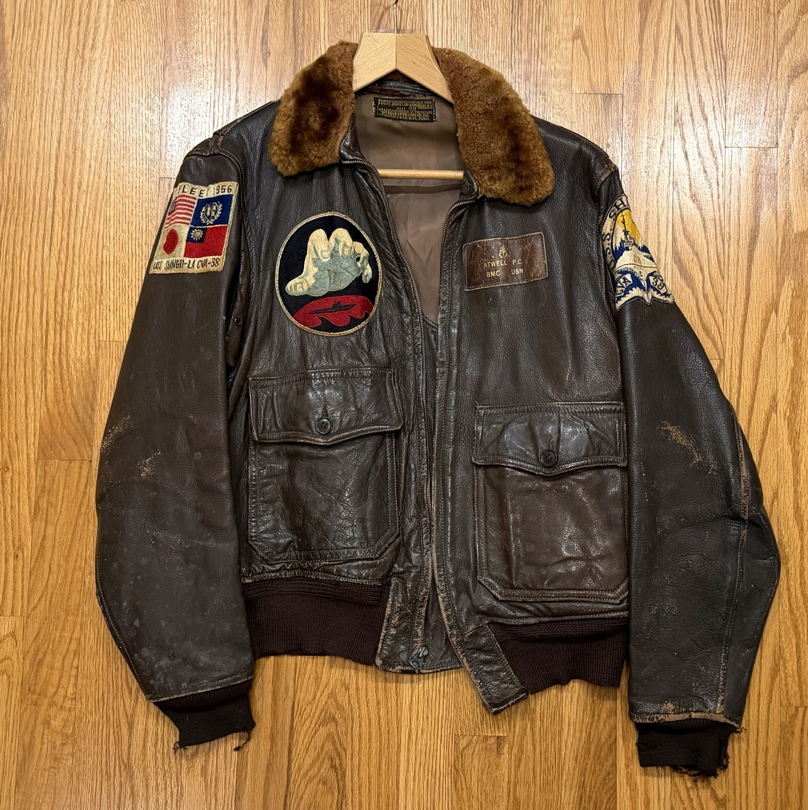 Vintage 1950s USN G-1 Leather Flight Jacket USS Shangri-La Patches Size 40