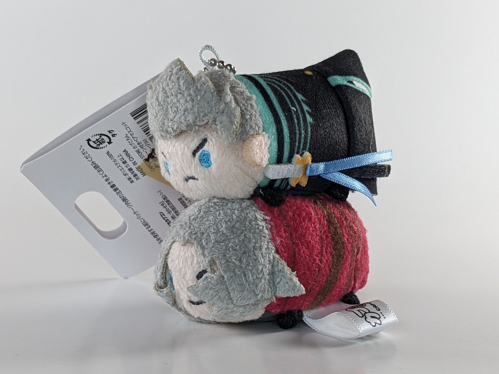 NWT Capcom Store Japan Devil May Cry DMC5 Vergil Dante Keychain
