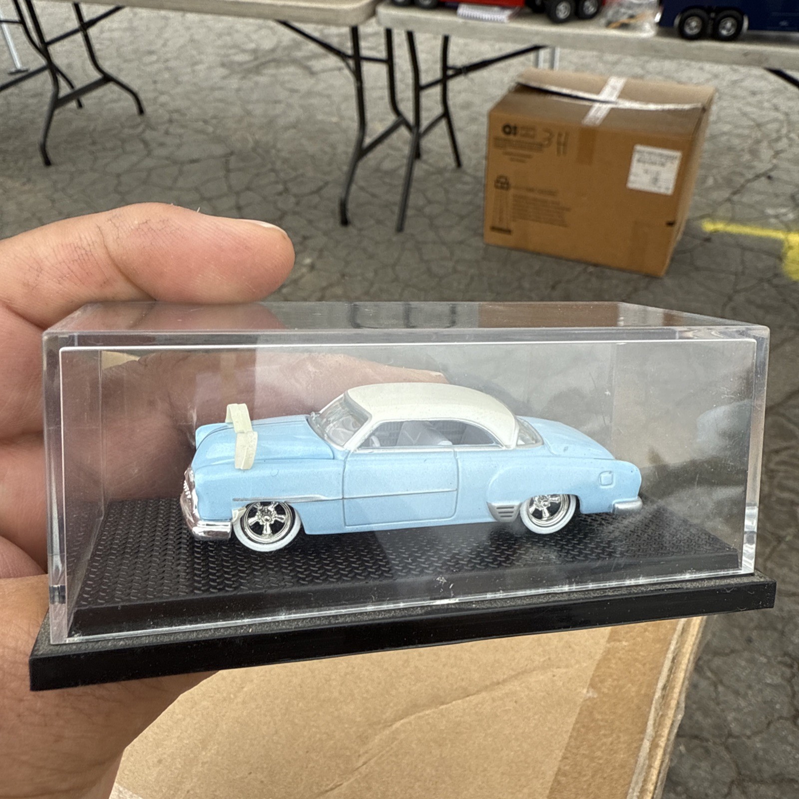 CHEVY 1952 CUSTOM HOT WHEELS 100% 40TH ANNIV BLUE WHITE 2007 MATTEL 1:64 NEW.