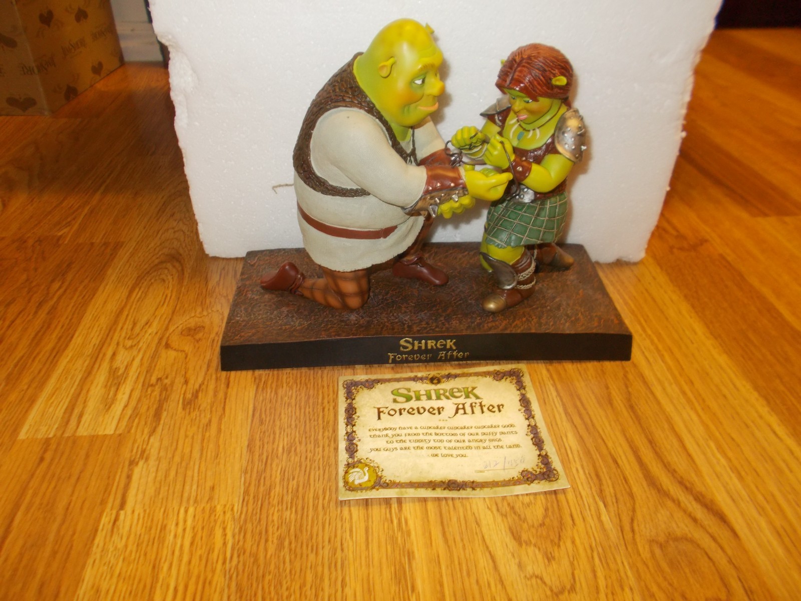 RARE SHREK FOREVER AFTER Crew Gift Statue with Fiona, Warren Stratford NMIB