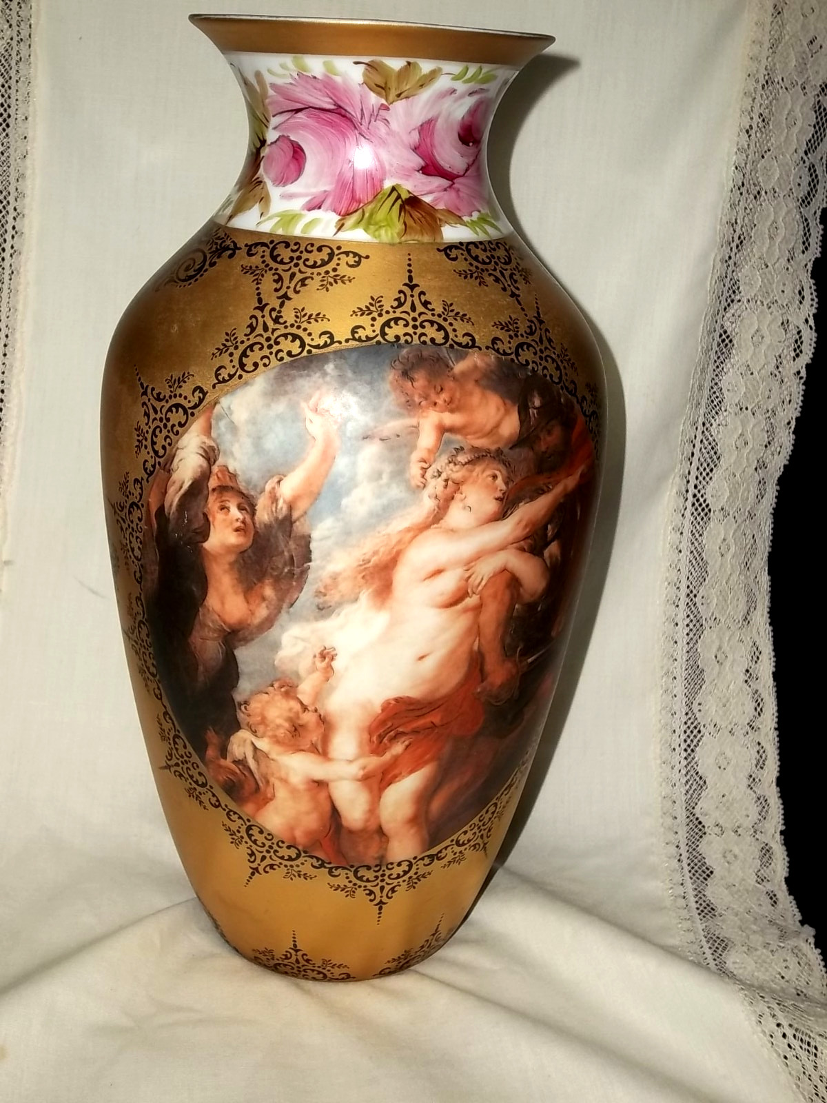 EGERIA HUTSCHENREUTHER  VASE GERMANY 1814   GOLD ENCRUSTED 11
