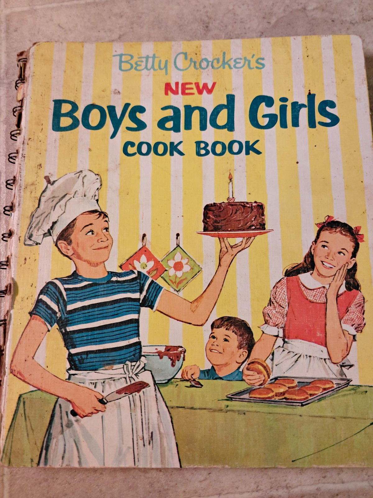 1965 Betty Crocker's New Boys and Girls Cook Book Vintage Spiral Kids Cookbook