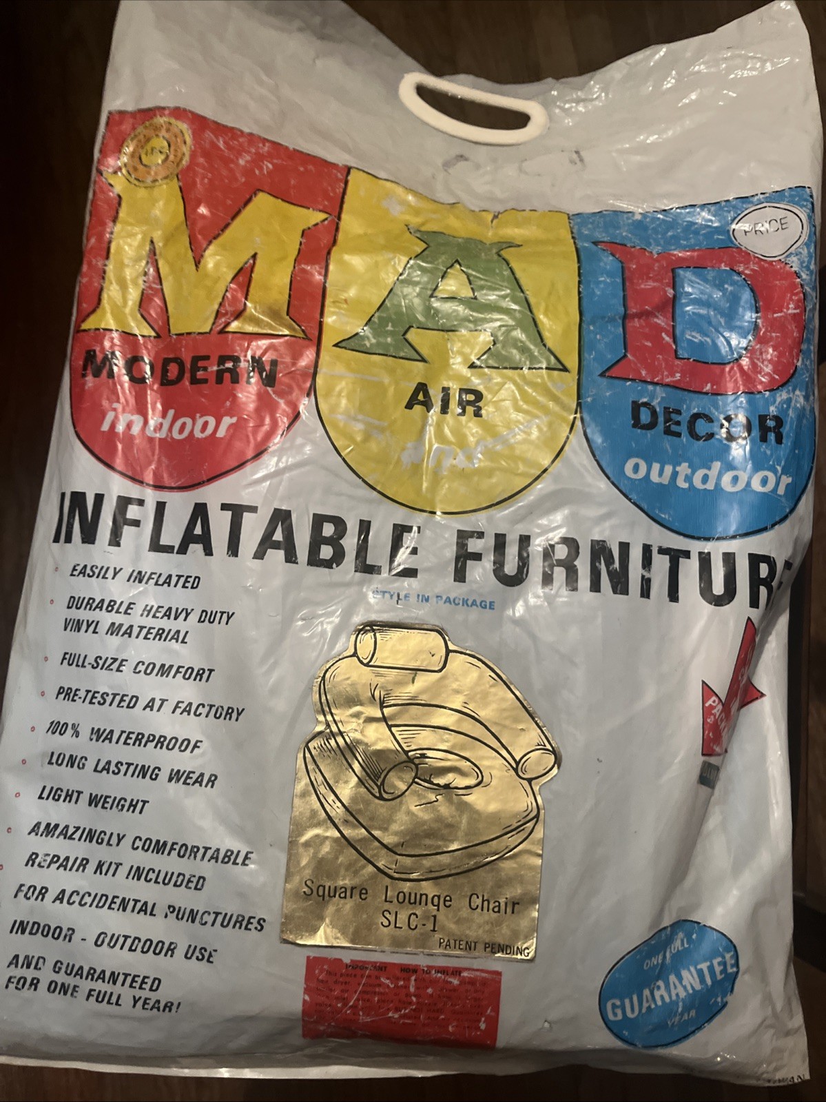 MAD Inflatable Furniture Modern Air Decor Square Lounge Chair