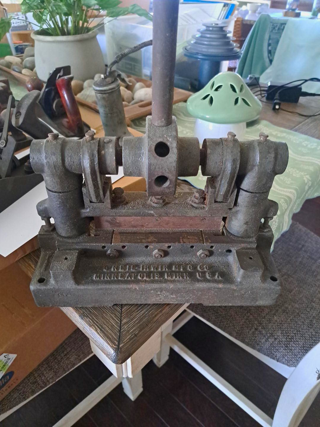 Oneil Irwin Mfg Co No 1 Vintage Cast Iron Bench Mount Base Tool Fixture, USA
