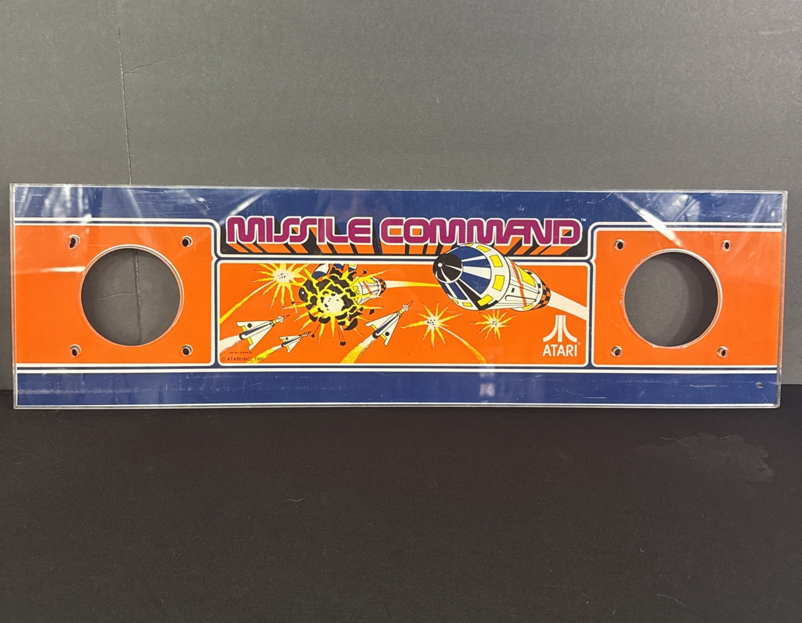 Original Missile Command (1980) marquee Atari War games arcade