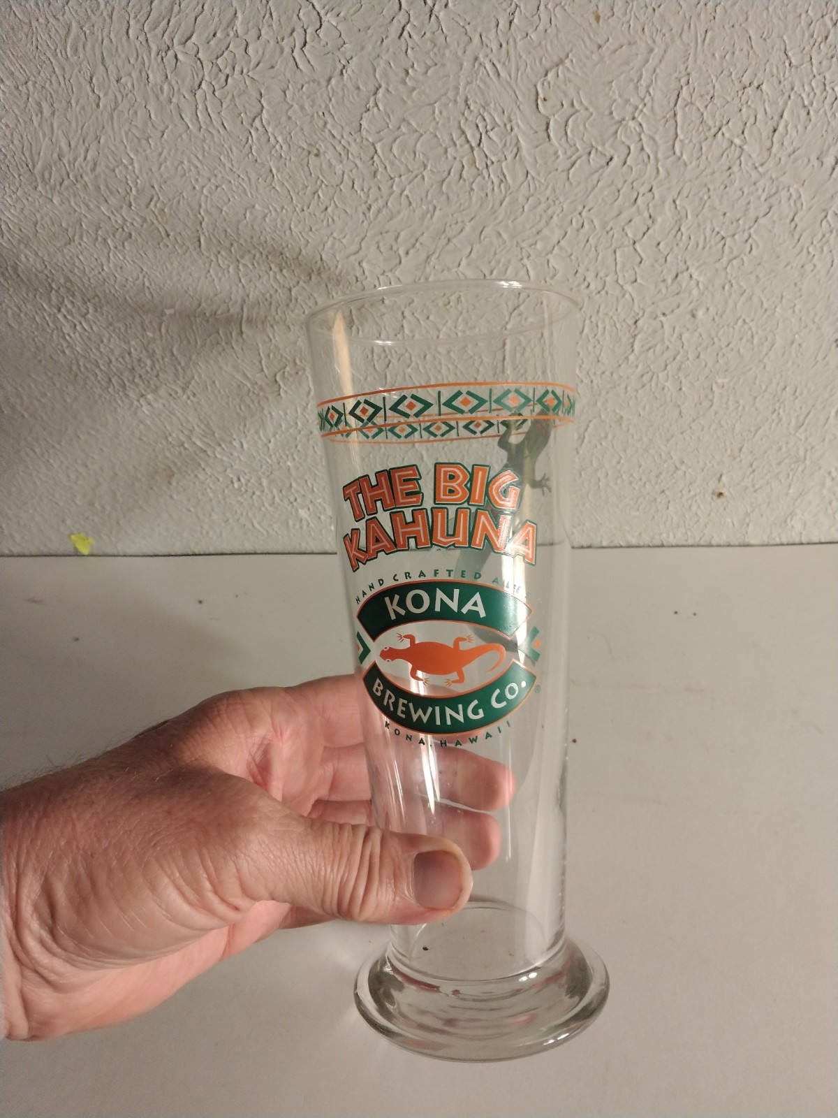 The Big Kahuna Kona Brewing Co Hawaii Orange Green Gecko Linz Footed Pilsner EUC