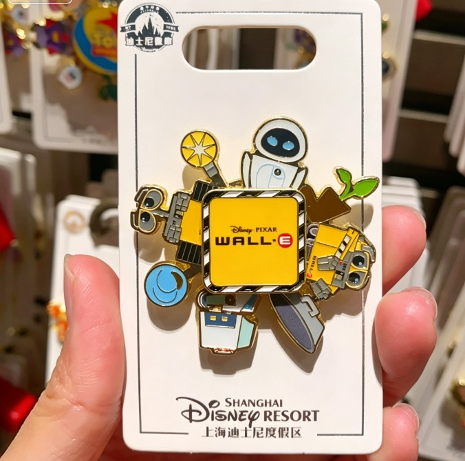 Disney Pin2025 Genuine Spinner Pixar WALL-E Rotate Badge Shanghai Disneyland New
