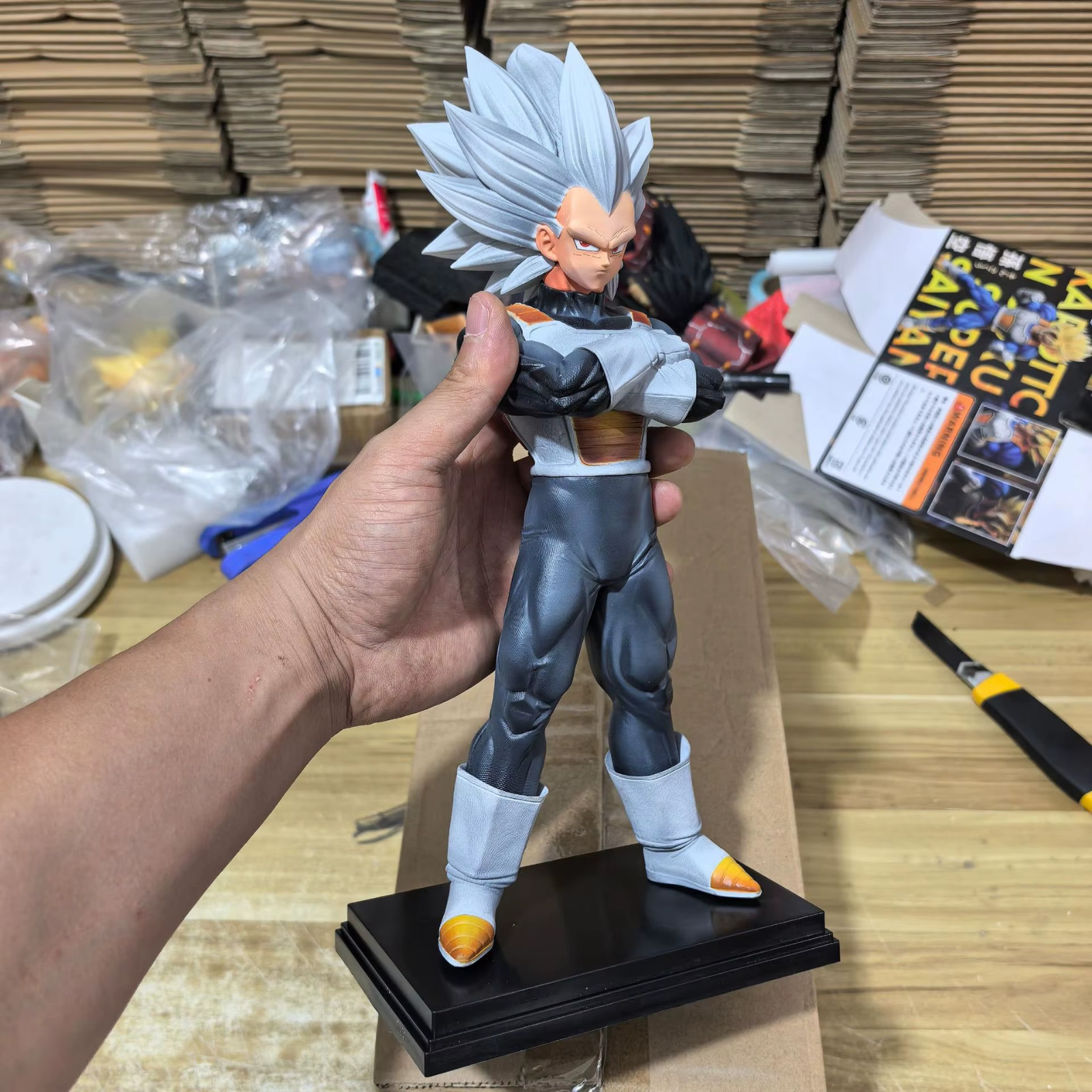 VF 33cm Dragon Ball Z Super Saiyan 3 Vegeta Action Figure Statue Collectible 