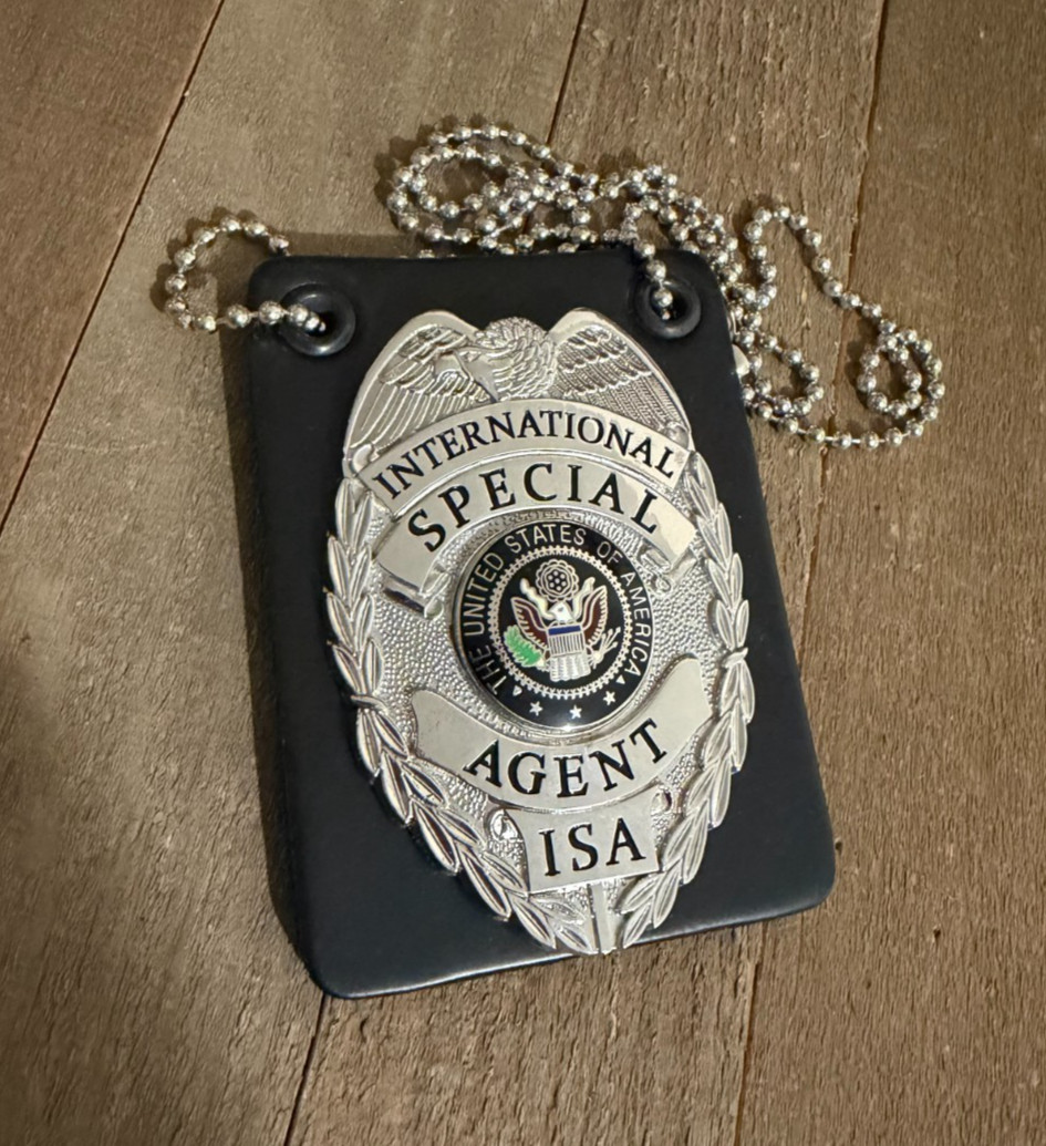 International Special Agent Badge & Holder - Solid Metal- Costume Movie Prop