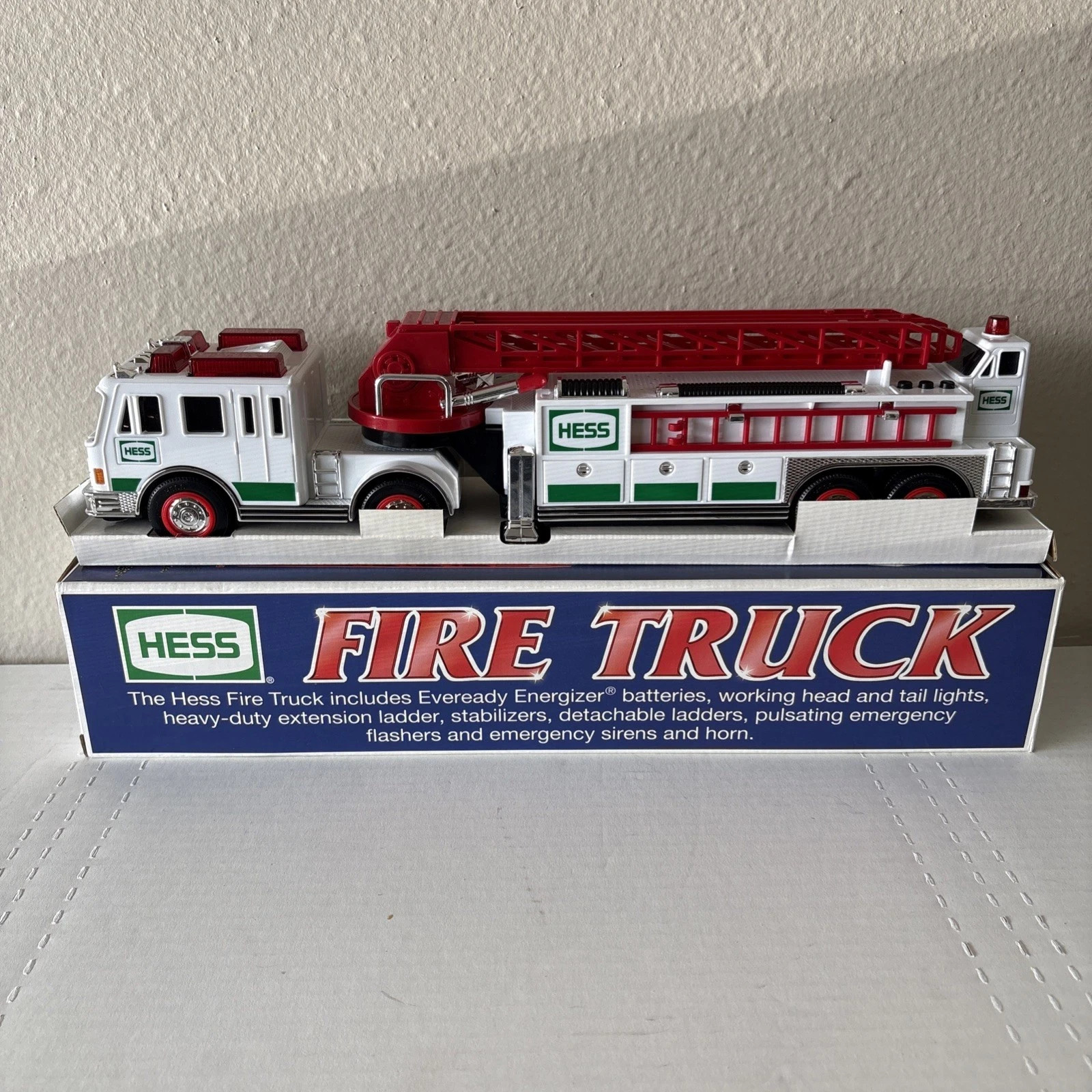 2000 Hess Fire Truck With Box -BRAND NEW