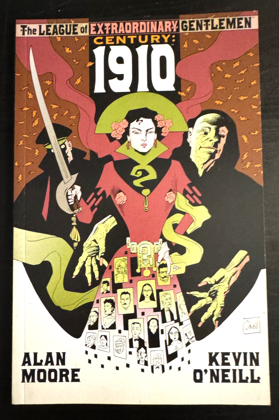 THE LEAGUE OF EXTRAORDINARY GENTLEMEN: CENTURY 1910 #1 TOP SHELF COMICS 2009 TPB