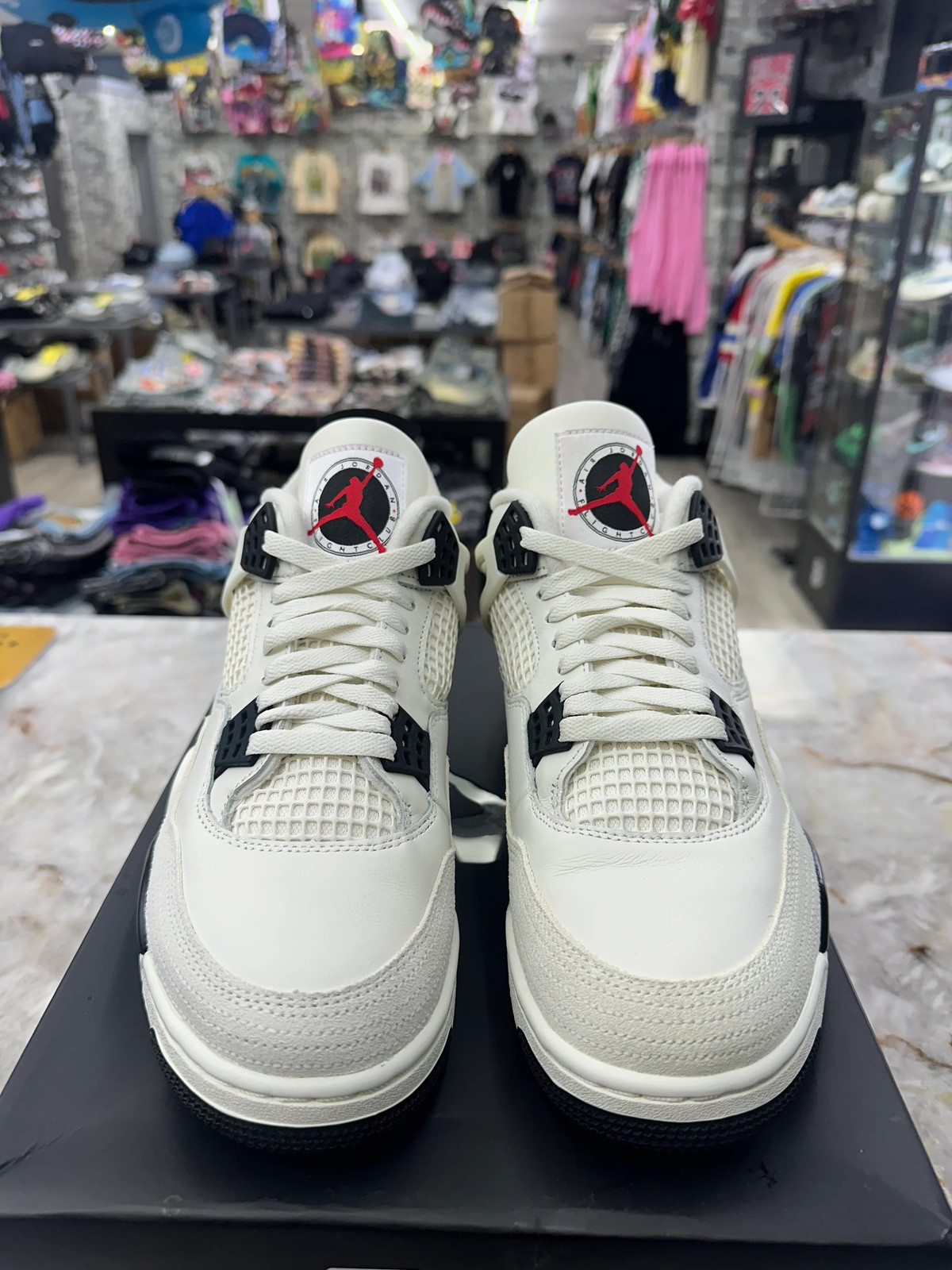 Air Jordan 4 Retro 