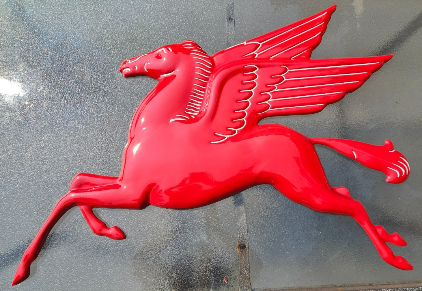 Red Mobil oil Pegasus 3D Embossed Porcelain Metal Gas Oil Sign Approx. 36\