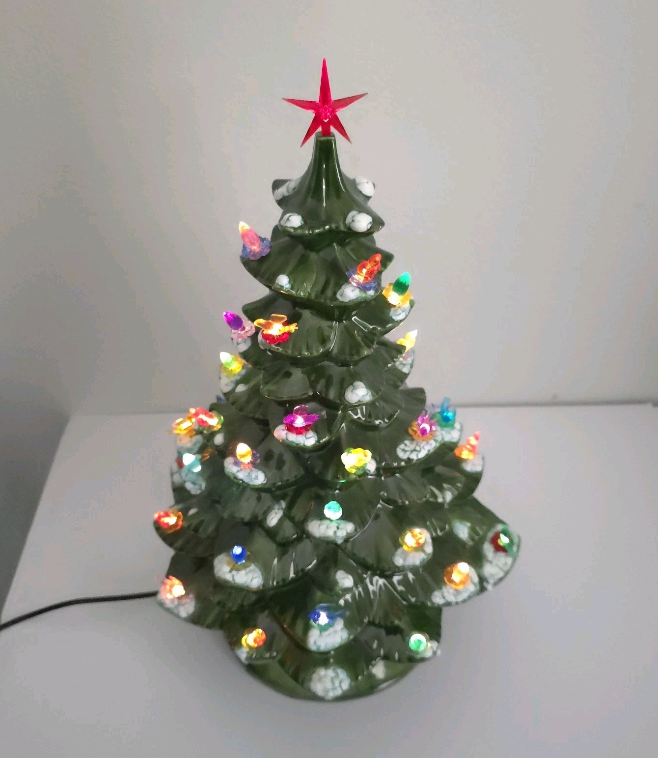 Vintage Large Lighted Ceramic Christmas Tree w/Snow & Removeable Ornaments 19