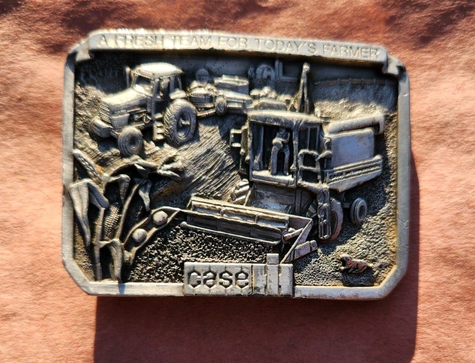 VTG 1985 Case IH Belt Buckle Fresh Team For todays Farmer Limited Edition Pewter