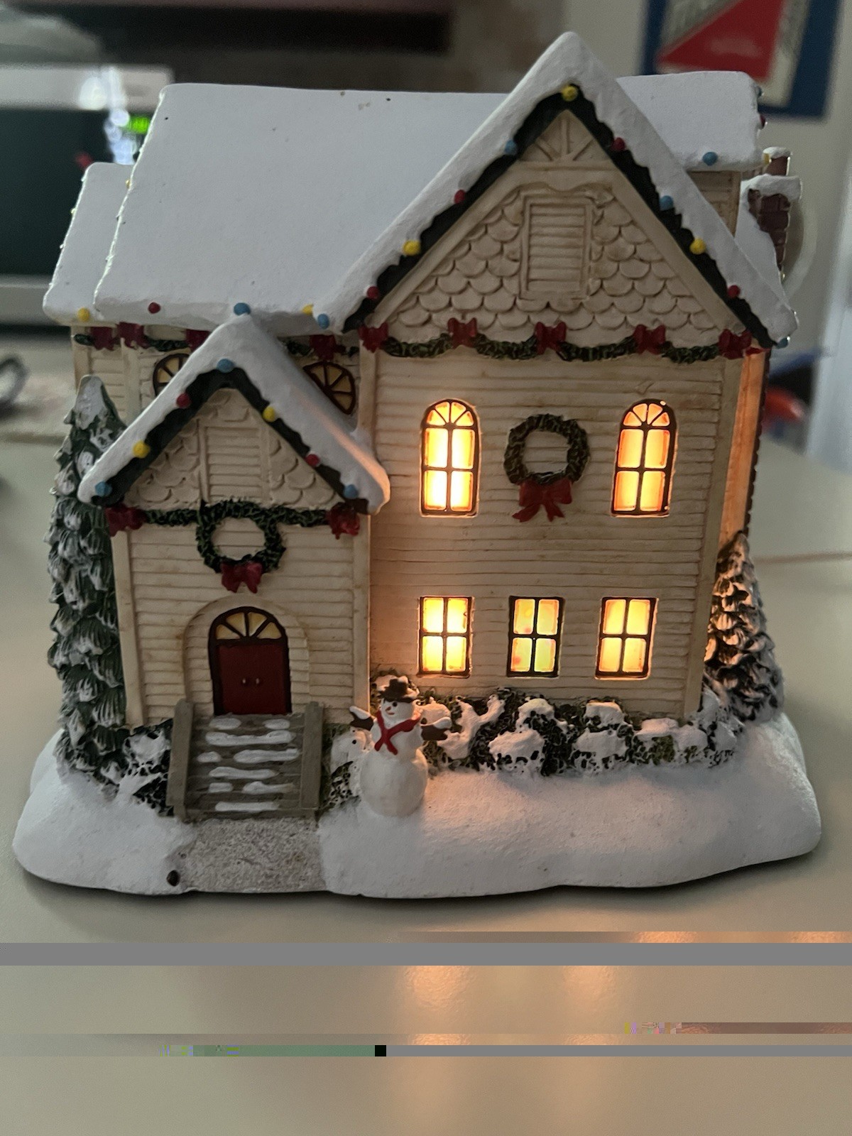 Hawthorne Village Thomas Kinkade’s “Christmas At grandmas” Christmas 2003