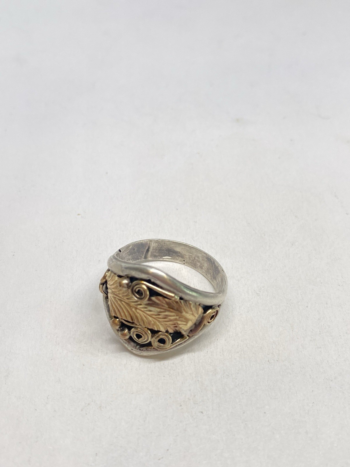 SIZE 10.5 J. MORRIS NAVAJO STERLING SILVER MENS SIGNET RING GOLD FILLED LEAVES