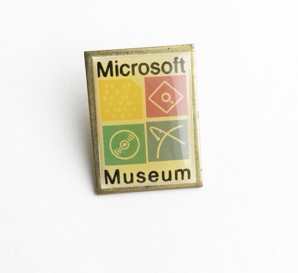 RARE 90s Vintage Microsoft Museum Pin Lapel Hat Lanyard Disc CD Y2K Retro Gaming